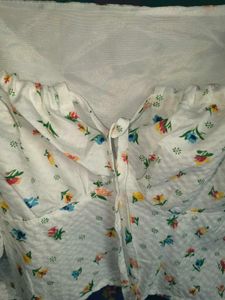 Floral Print Tie-Front Crop Top