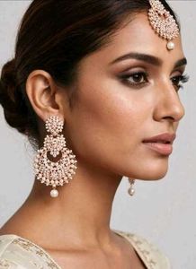 Exquisite Ethnic Kundan Jewellery Set