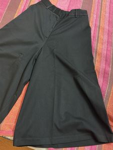 Black Wide-Leg Culottes