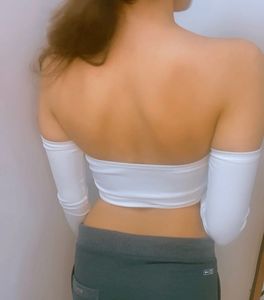Chic White Off-Shoulder Top with Detached Sleeves