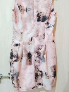 Elegant Sleeveless Dress