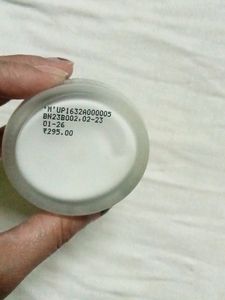 Lotus Herbals Whiteglow Deep Moisturizer