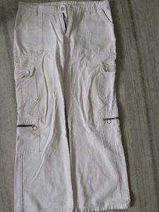 Stylish Wide-Leg cargo jeans