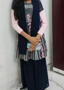 Elegant Floral Print Kurta Set