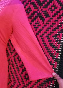 Discount Available WithDS Top For Girls