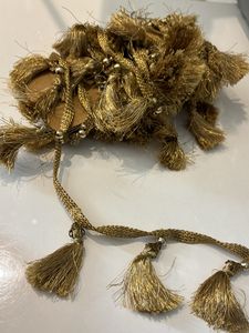 Golden Tassels Hanging  5 Meter Lace