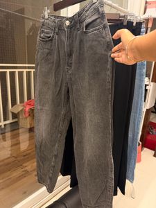 vintage style charcoal black mom jeans