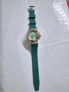 Stylish Green and Gold Watch