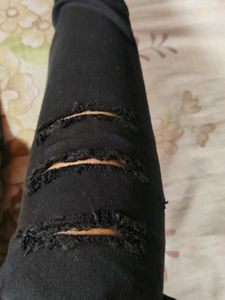 Black stretchable Skinny ribbed Jeans
