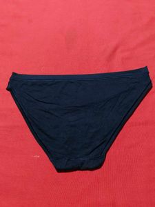 M&amp;S Flexifit Navy Briefs