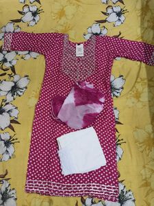 Beautiful Pink Bandhani Kurta Set