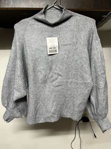 Grey Turtleneck Sweater🩶🐋
