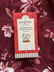 Dot & Key Sunscreen SPF 50