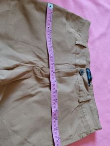 Shorts Mustard Color