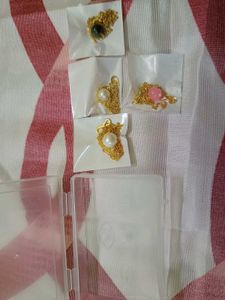 Charming Pendants with Gold Chains Set