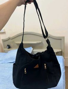 Stylish sling bag