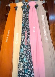 Set of 14 scarfs @99😍