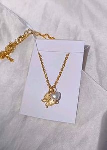 Butterfly Wid Heart Pendant ✨🎀
