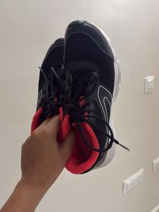 DECATHLON-  Black & Red Running Sneaker