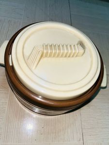 Vintage Insulated Food Casserole Dish