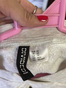 H&amp;M Grey Sacramento Cropped Sweatshirt