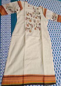 Women Off White Thread Embroidery Printed Suit Set