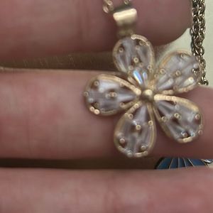 Charming Flower Pendant Necklaces Set