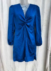 939. Elegant Blue Twist Front Dress