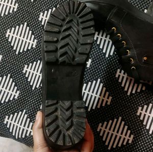 Black Leather Winter Shoes 👢👢