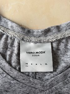 Vero Moda Grey Graphic T-Shirt