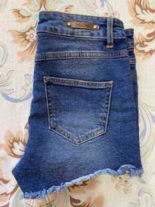 Trendy Denim Shorts with Star Embellishments