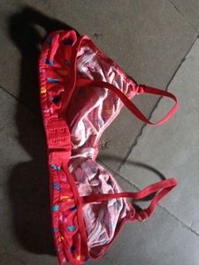 Cute Heart Print Bra (4 pieces, per piece 89/-)