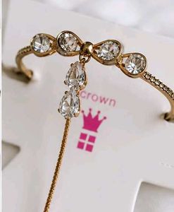 Stunning Rhinestone Hand Bracelet ✨