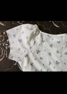 Chic White Floral Peplum Top