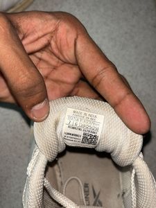 Reebok White Casual Shoes