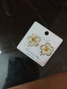 Beautiful Korean 3D Flower Stud Earring