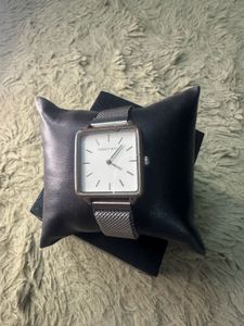 Joker&amp;witch Square Dial Mesh Strap Watch