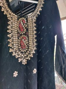 Festive Black Kurta With Gota Patti Work