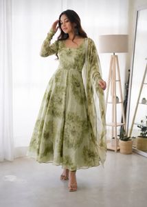 Elegant Green Floral Kurta Set with Dupatta