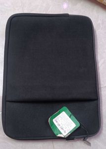Black Tablet/Laptop Sleeve Case double chain to ke