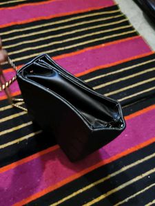 Chic Quilted Black Crossbody Bag