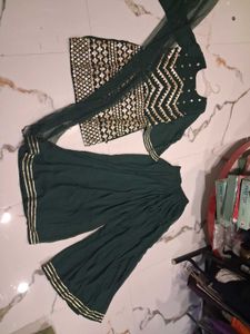 Elegant Emerald Green Kurta Set with Dupatta