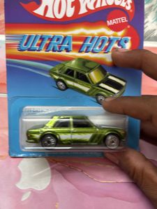 HOT WHEELS ULTRA 71 DATSUN 510 IMPORTED