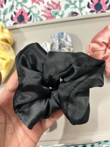 Set of 5 Cute Scrunchies
