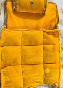 Laddu Gopal Warm Rajiyi Bedset With pillow, pillow