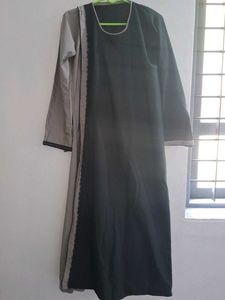 Elegant Two-Tone Abaya Gown
