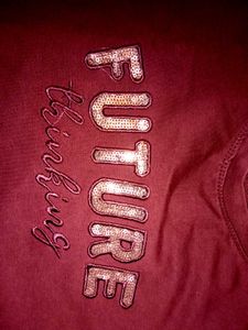 Future Thinking Graphic Sweatshirt🛍️