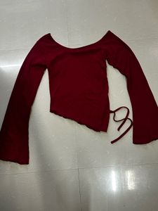 🚨SALE🚨Chic Burgundy Off-Shoulder Top
