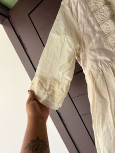 Elegant Cream Embroidered Kurta