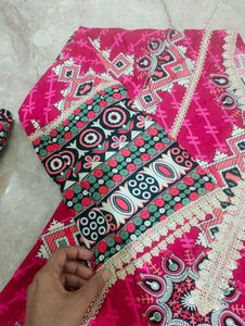 Pakistani Elegant Pink Kurta Set with Dupatta